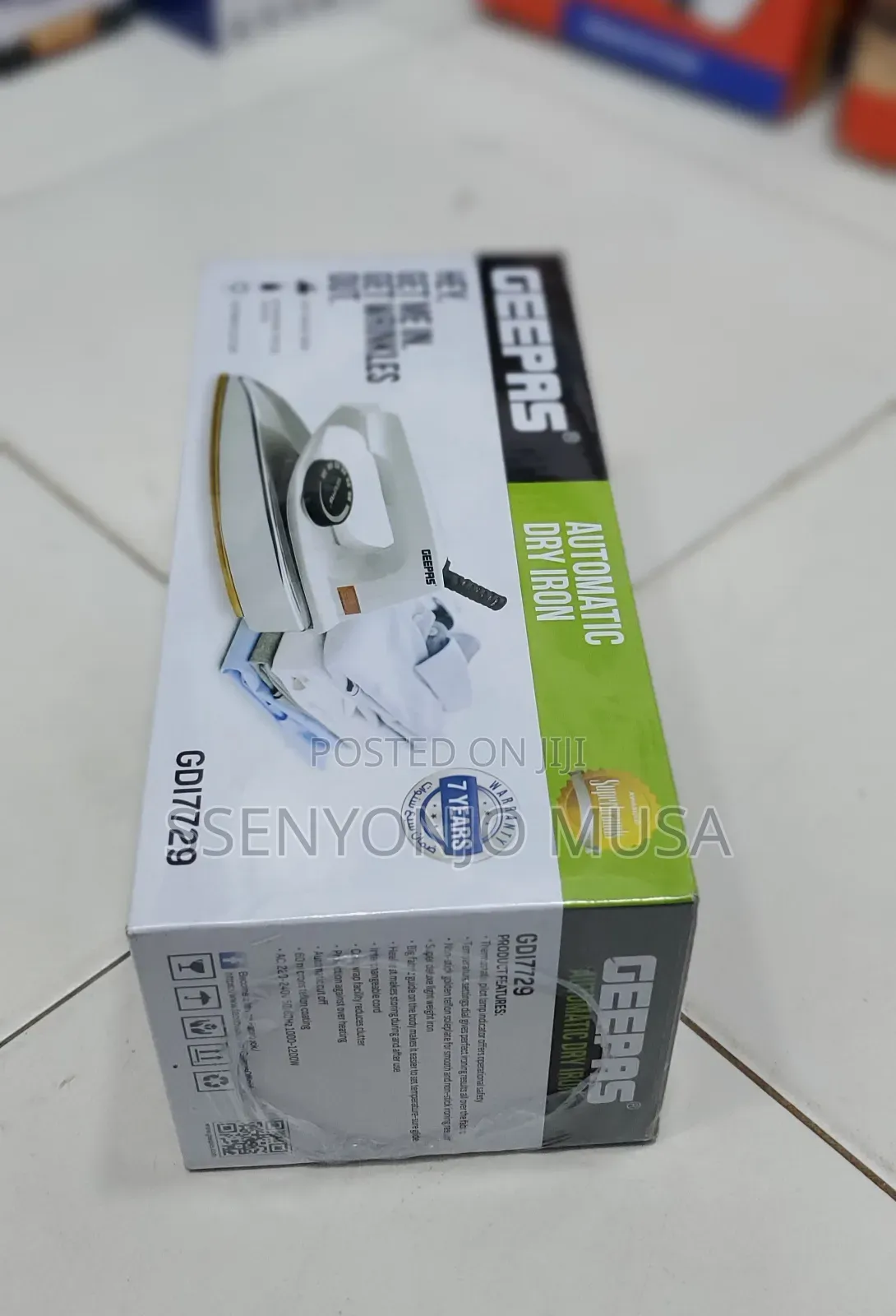 Geepas Automatic Dry Iron Gd17729 - 1000-1200w, 60 Microns -