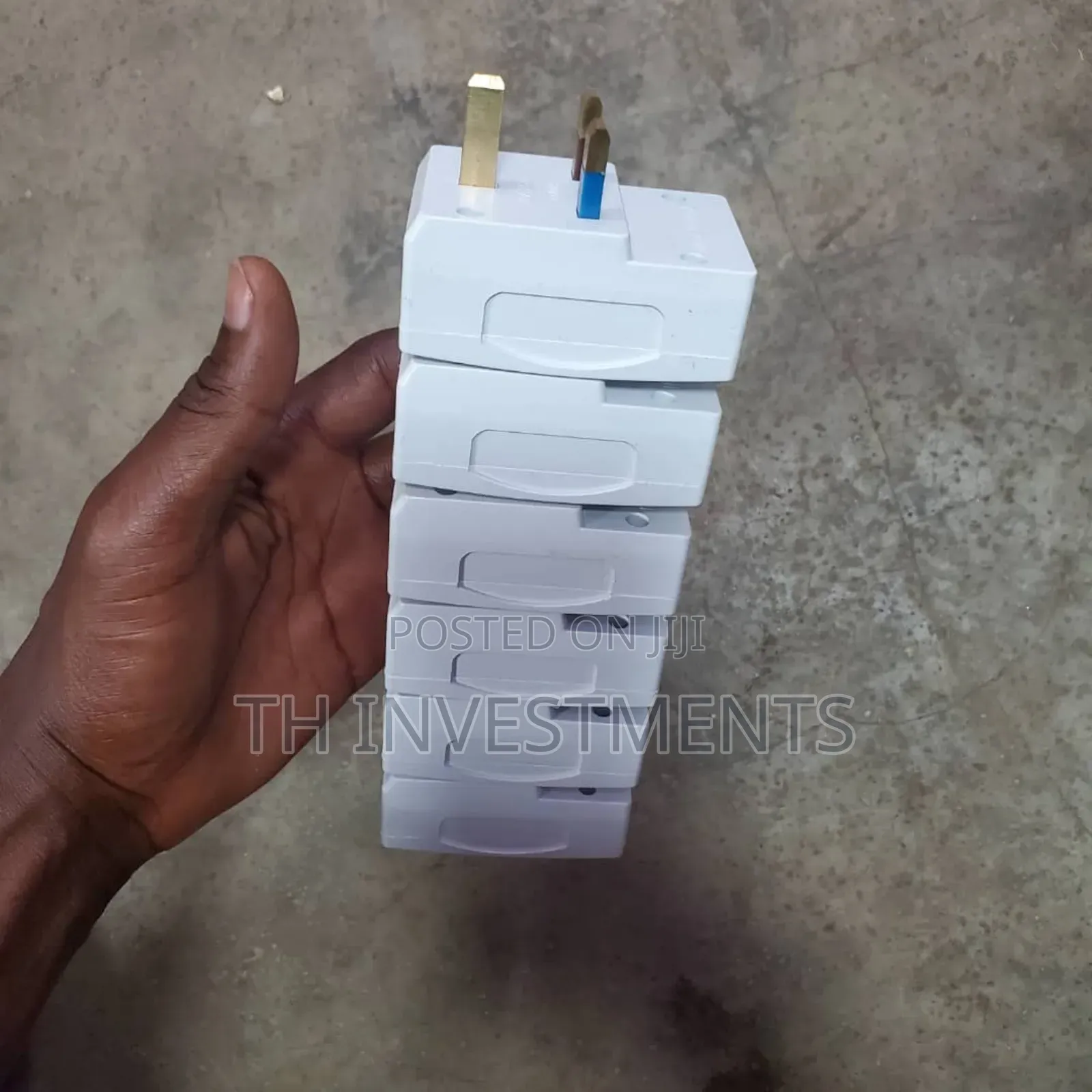 Alite Travel Adapter