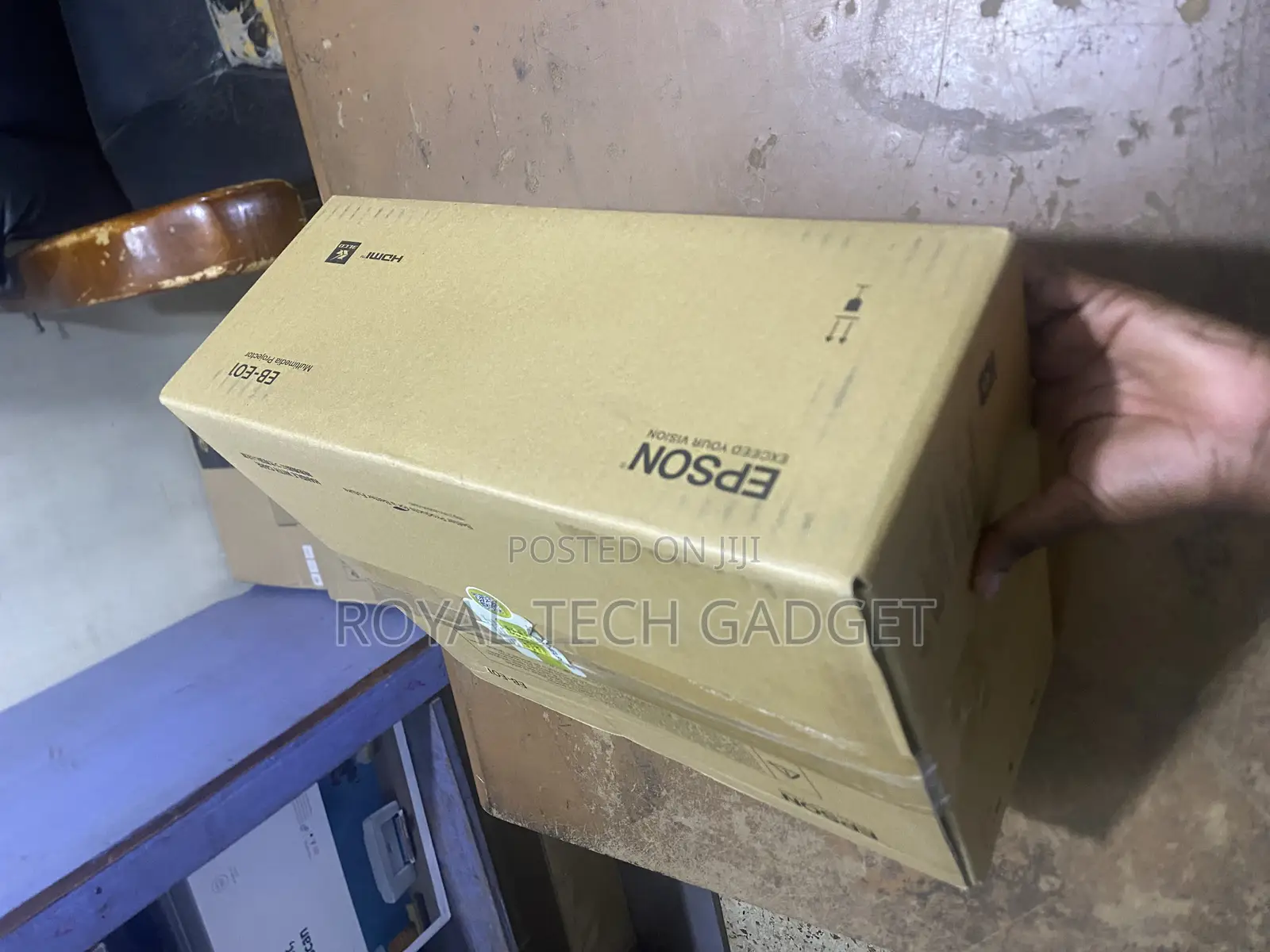 Eb-E01 Epson Projector