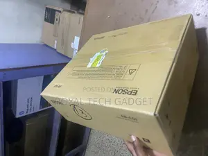 Eb-E01 Epson Projector