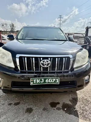 Toyota Land Cruiser Prado 2.7 i 2012 Black