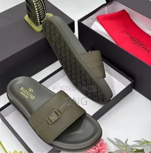 Realest Sandals Core