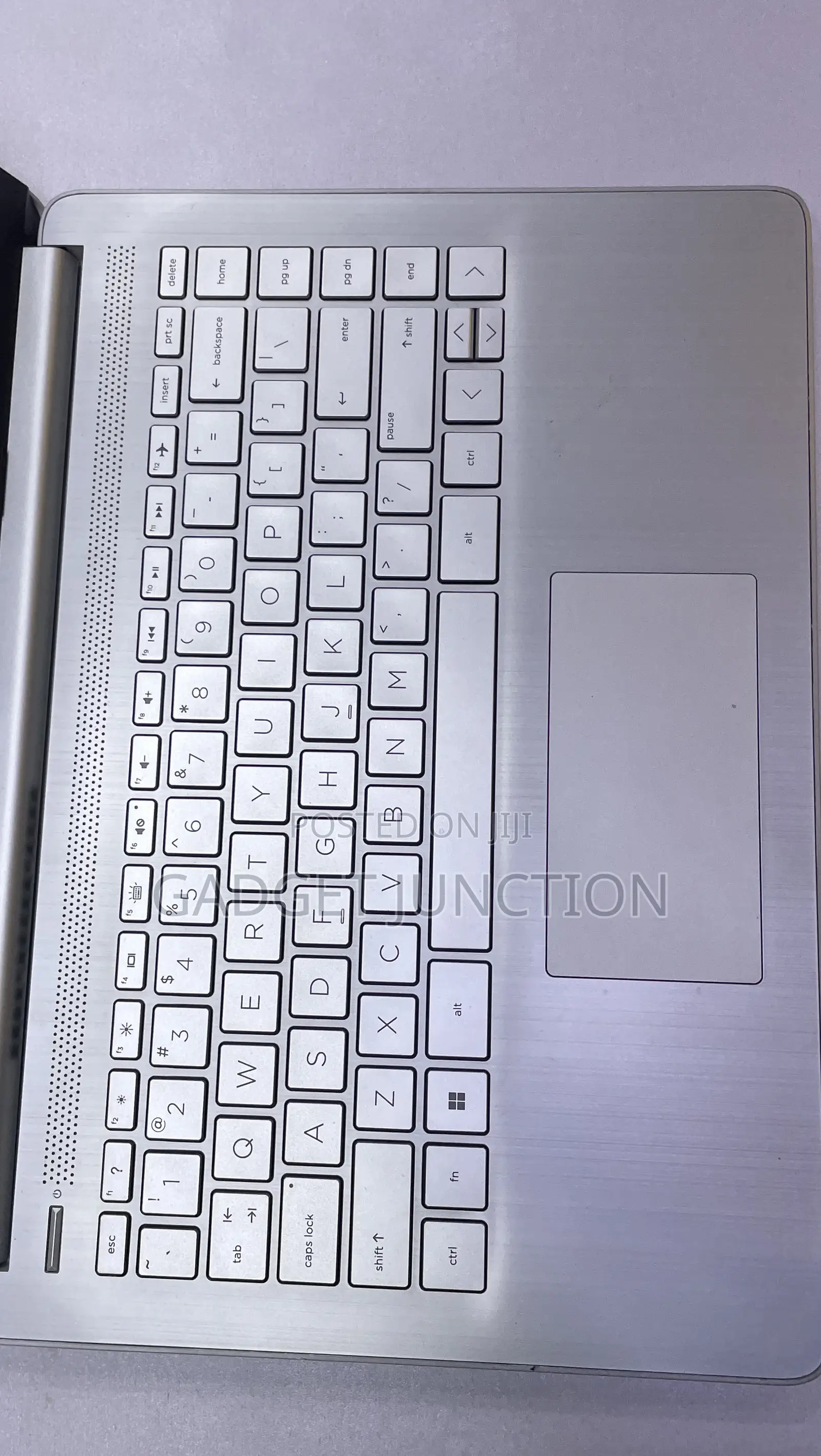 New Laptop HP 14S 8GB Intel Celeron SSD 256GB