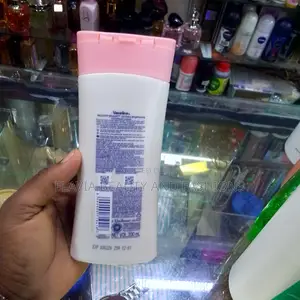 Vaseline UV Brightening