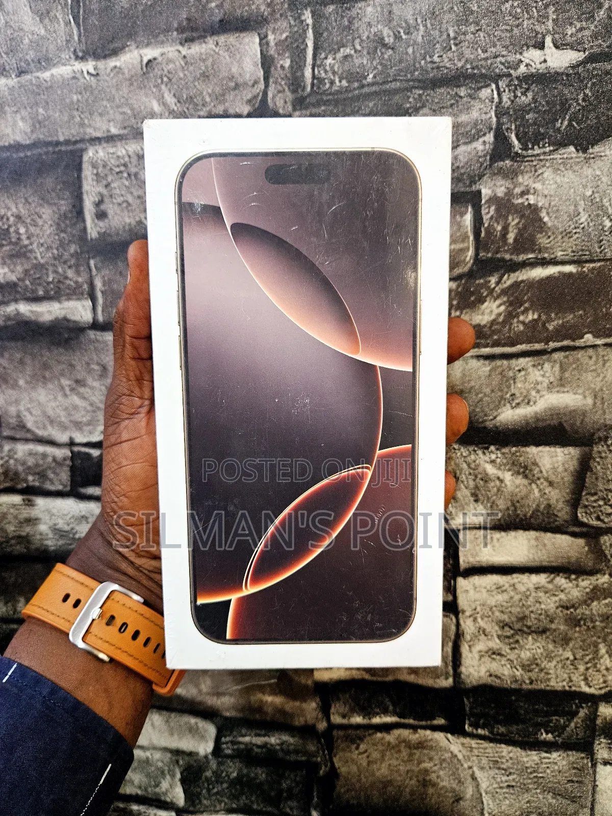 New Apple iPhone 16 Pro Max 1 TB Gold
