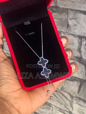 Double Clover Leaf Necklace