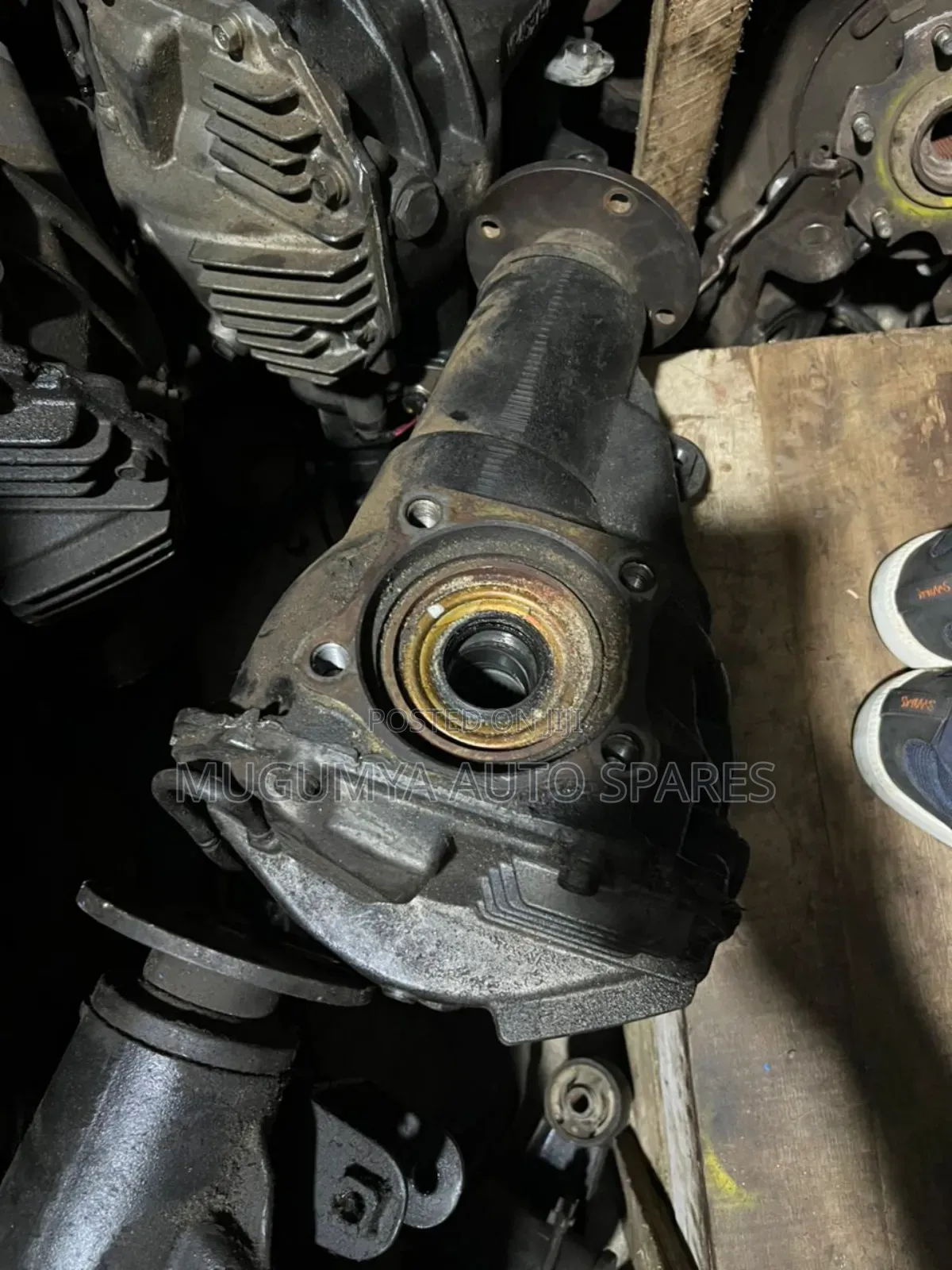 Mitsubishi Pajero Bitama Front Differential