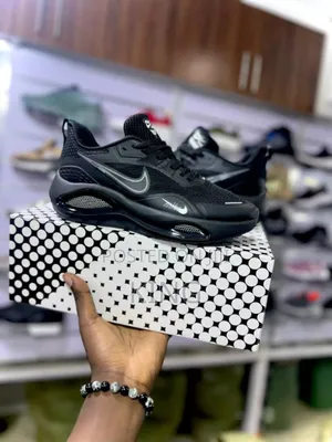 Nike Air Max Windflow Sneakers