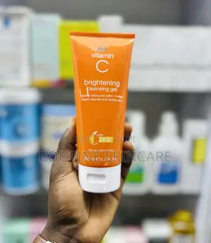 Boots Vitamin C Yuzu Brightening Cleansing Gel 200mls