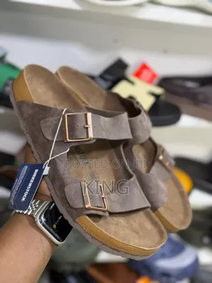 Accurate Birkenstock Arizona Sandals