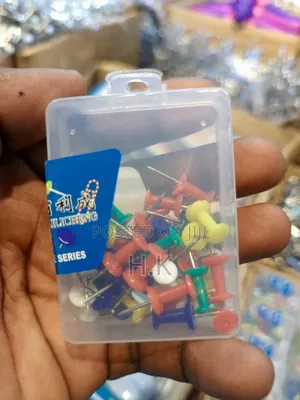 Push Pins. (35pcs)