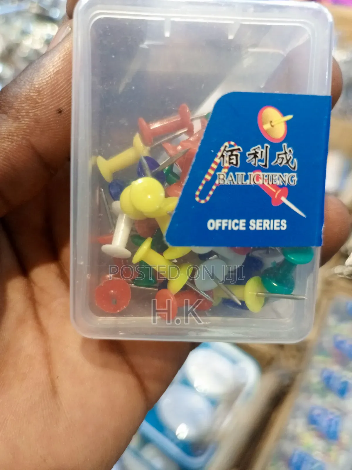 Push Pins. (35pcs)