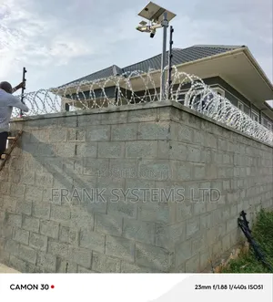 Electric Fence With 1200 Volts To 1500volts