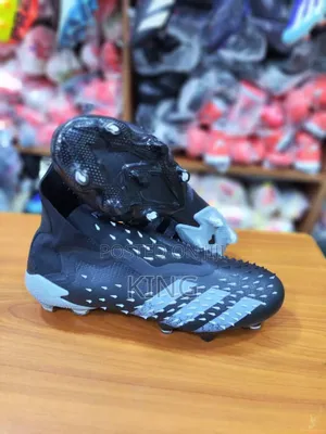 Adidas Predator Freak + FG M Football Boots Black