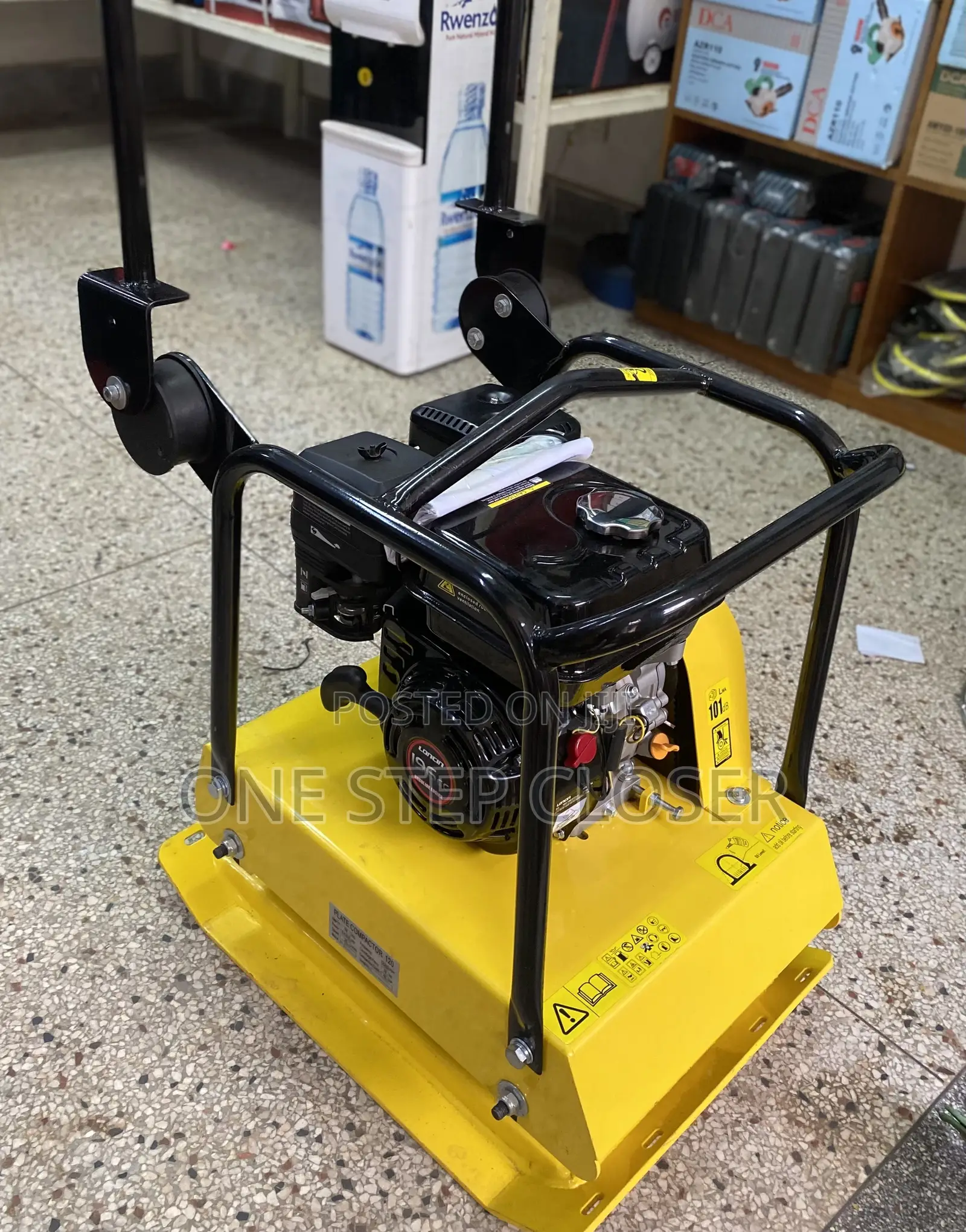 Engine Plate Compactor