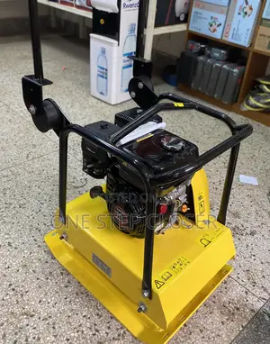 Engine Plate Compactor
