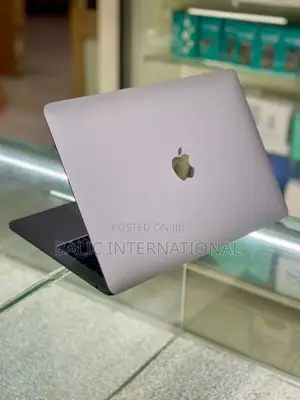 Laptop Apple MacBook Pro 2017 8GB Intel Core I5 SSD 256GB
