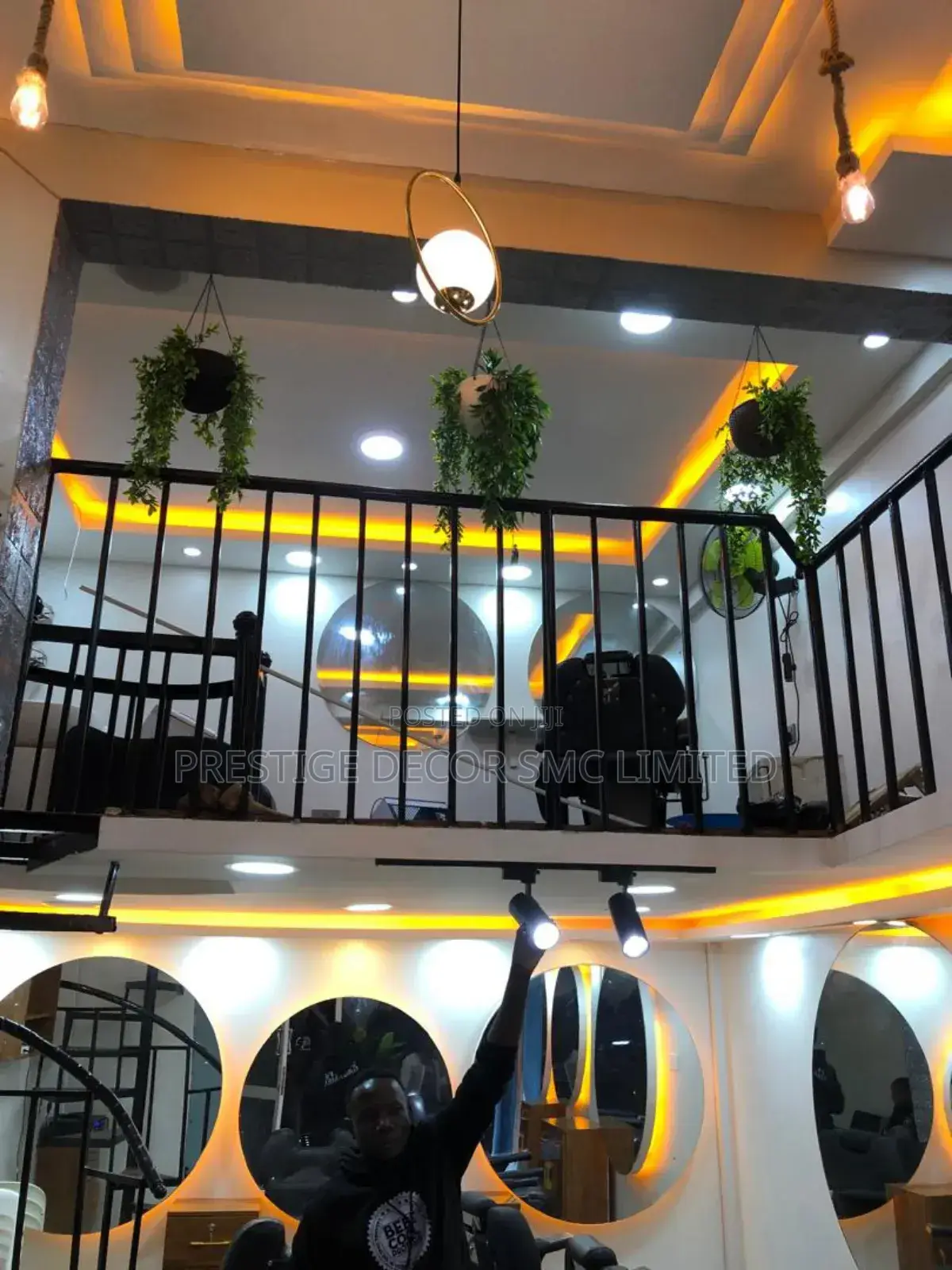 Saloon Designer