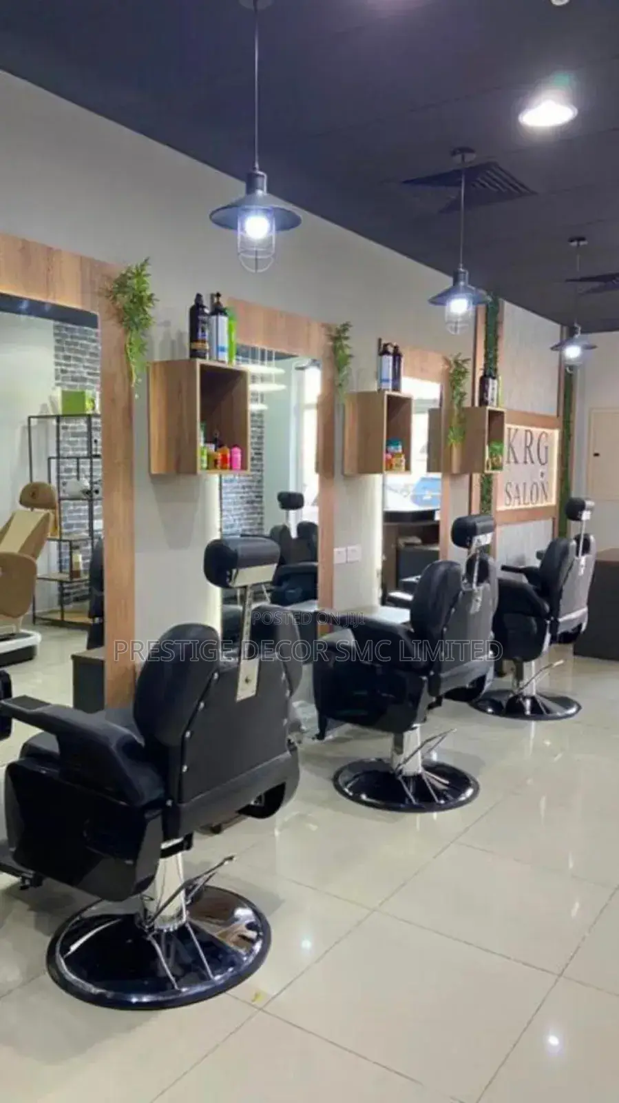 Saloon Designer on Board