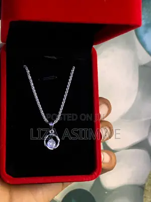 Classic Halo Pendant Necklace