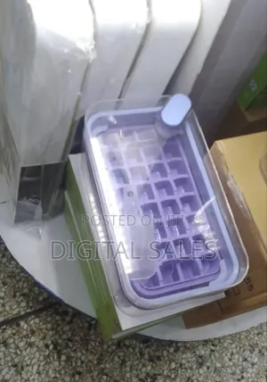 Ice Cube Mould Trays With Lid