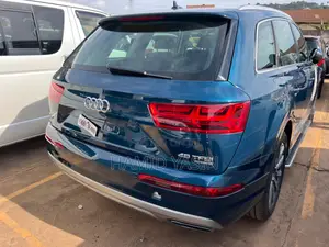 Audi Q7 2018 Blue