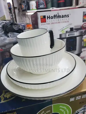 24 Pieces Dining Set (Each Piece 6 Times)