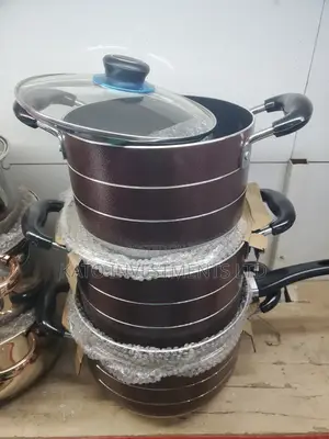 Dark Brown Dining Dishes With Frying Pan