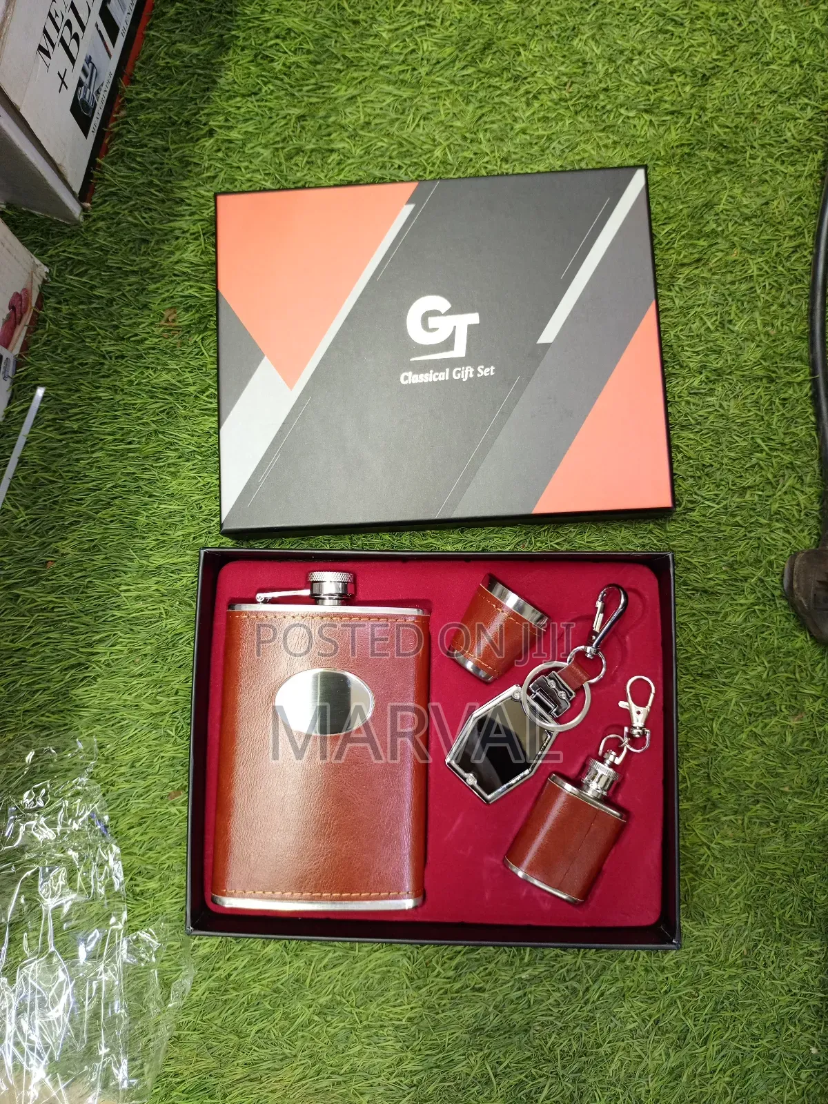 Liquor Drinking Gift Set / Hip Flask Gift Set