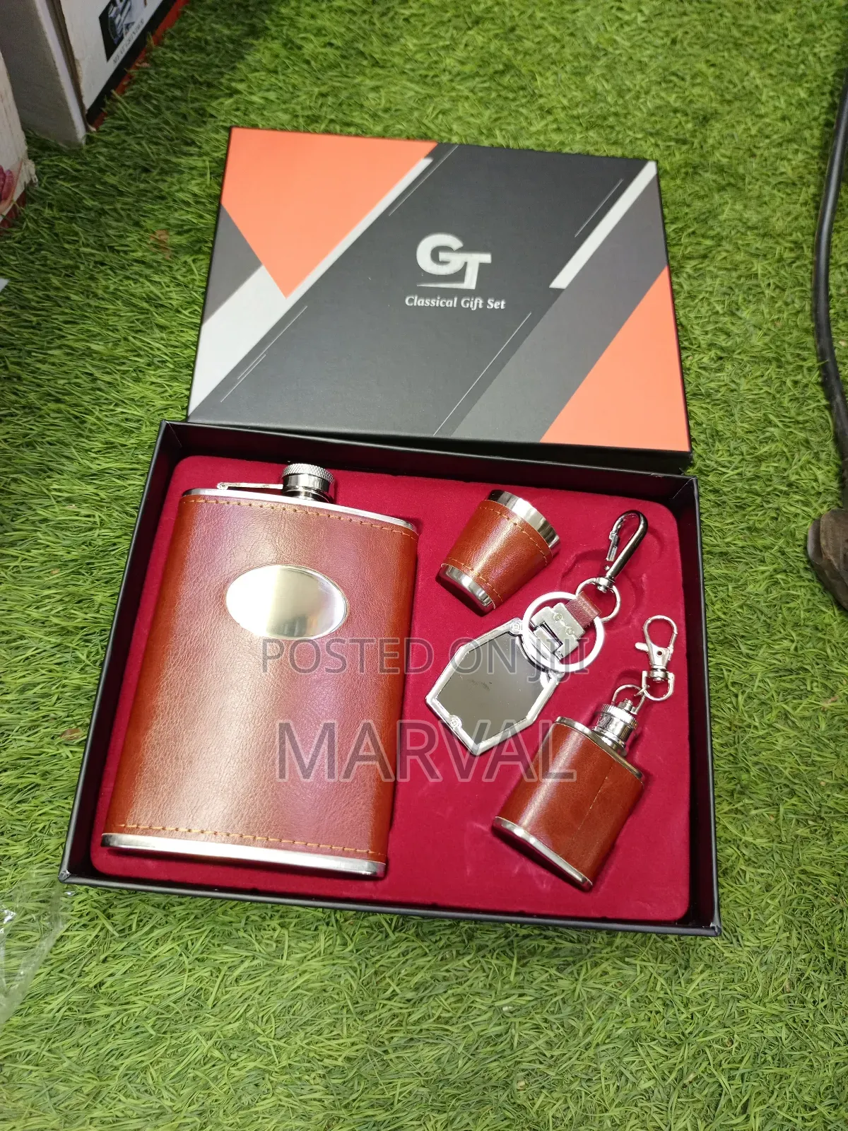 Liquor Drinking Gift Set / Hip Flask Gift Set