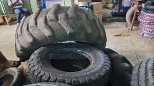 16.9r28 Used Tyre for Tractor BKT