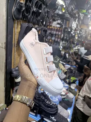 Ladys Nice Fashion Canvas Sneakers
