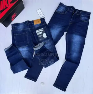 Genial Blue Clear Jeans
