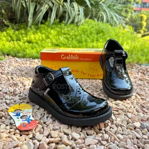 Zeus Crabkids Girls School Shoes. Black