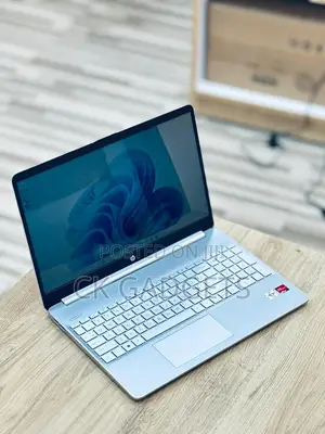 New HP Pavilion Gaming Laptop 15-Dk2xxx 8GB Intel Core I5 SSD 256GB