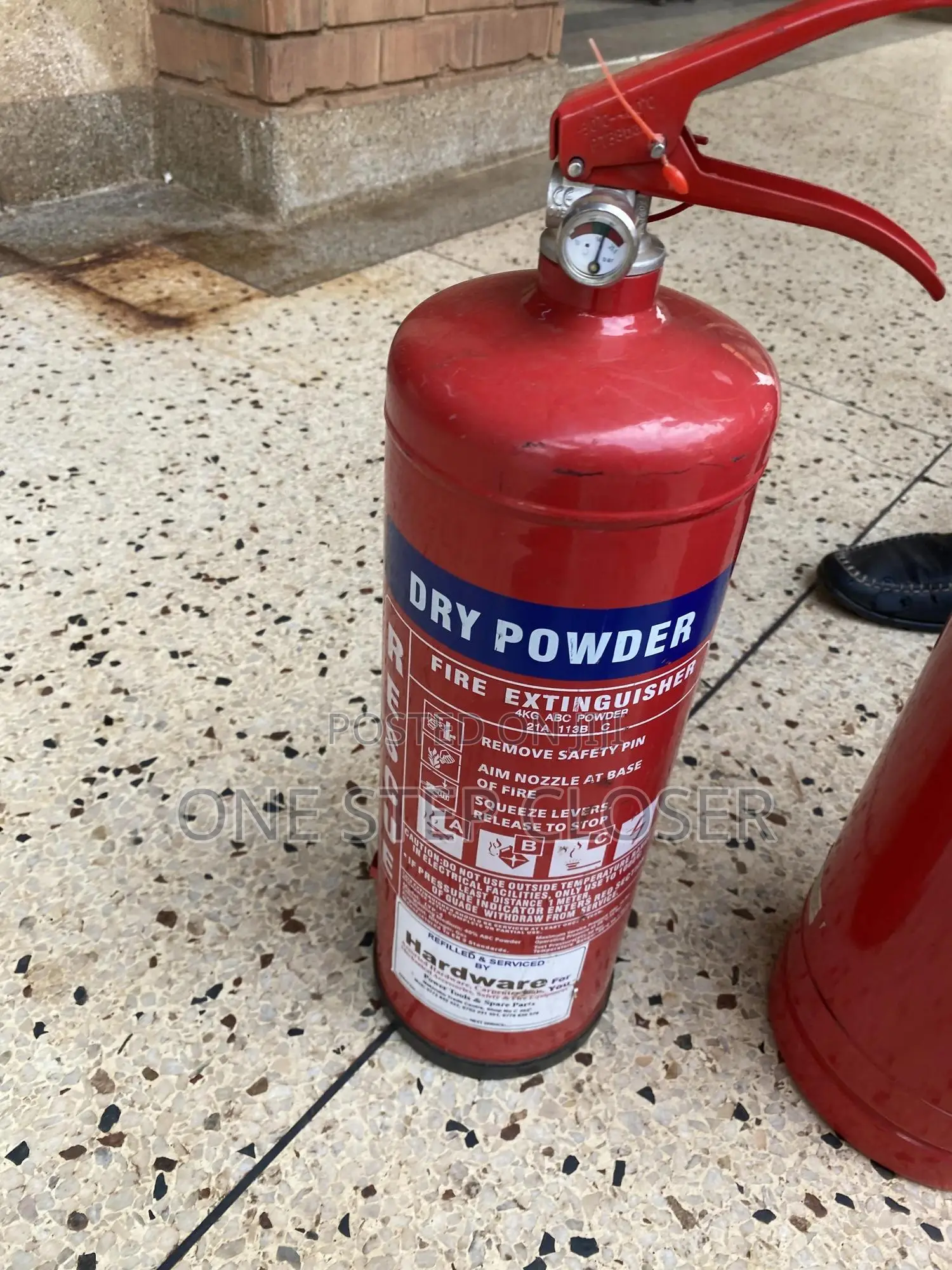 4kilogram Fire Extinguisher 🧯 For Dry Powder