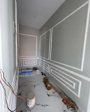 Wall Moldings and Decorations