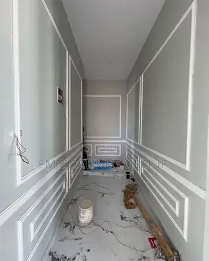 Wall Moldings and Decorations