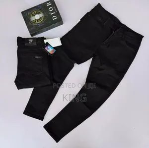 Creed Mania Jeans