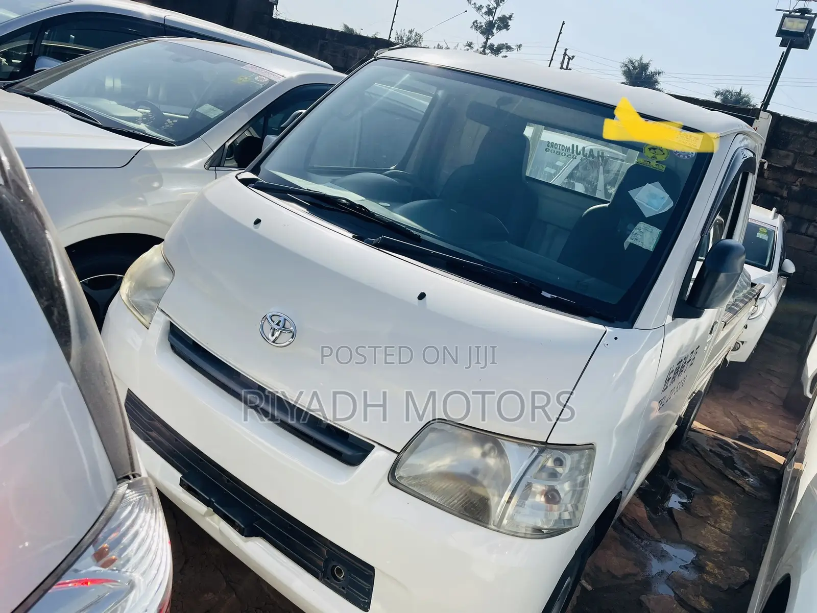 Toyota TownAce 2016 White