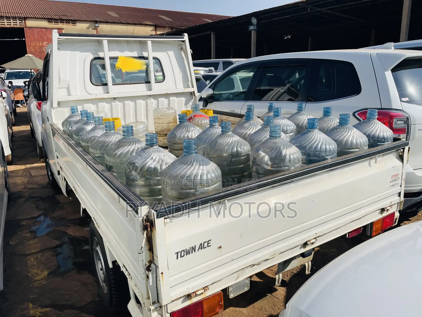 Toyota TownAce 2016 White