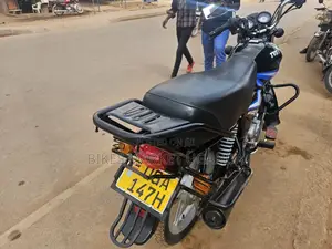 TVS HLX 125 2024 Black