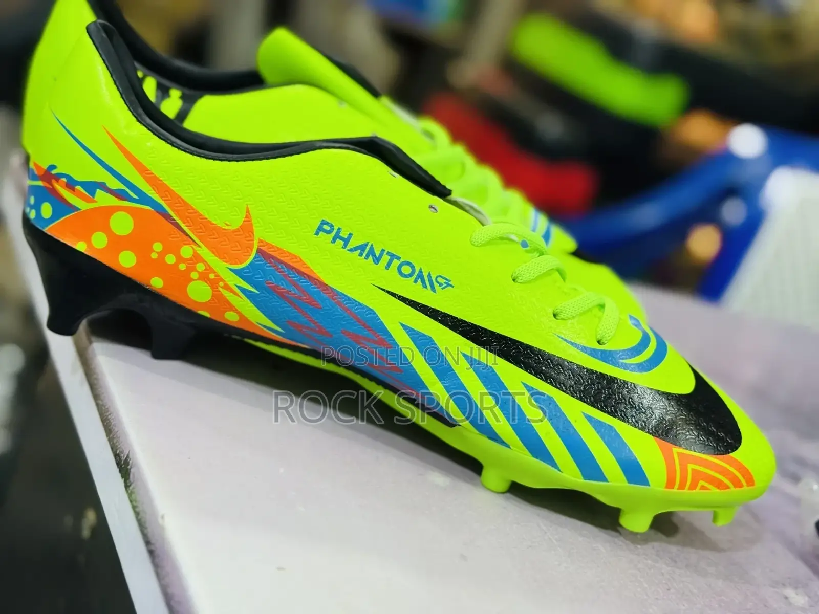 Training Shoes for Football Playing