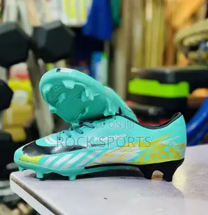 Nike Phantom Football Boots