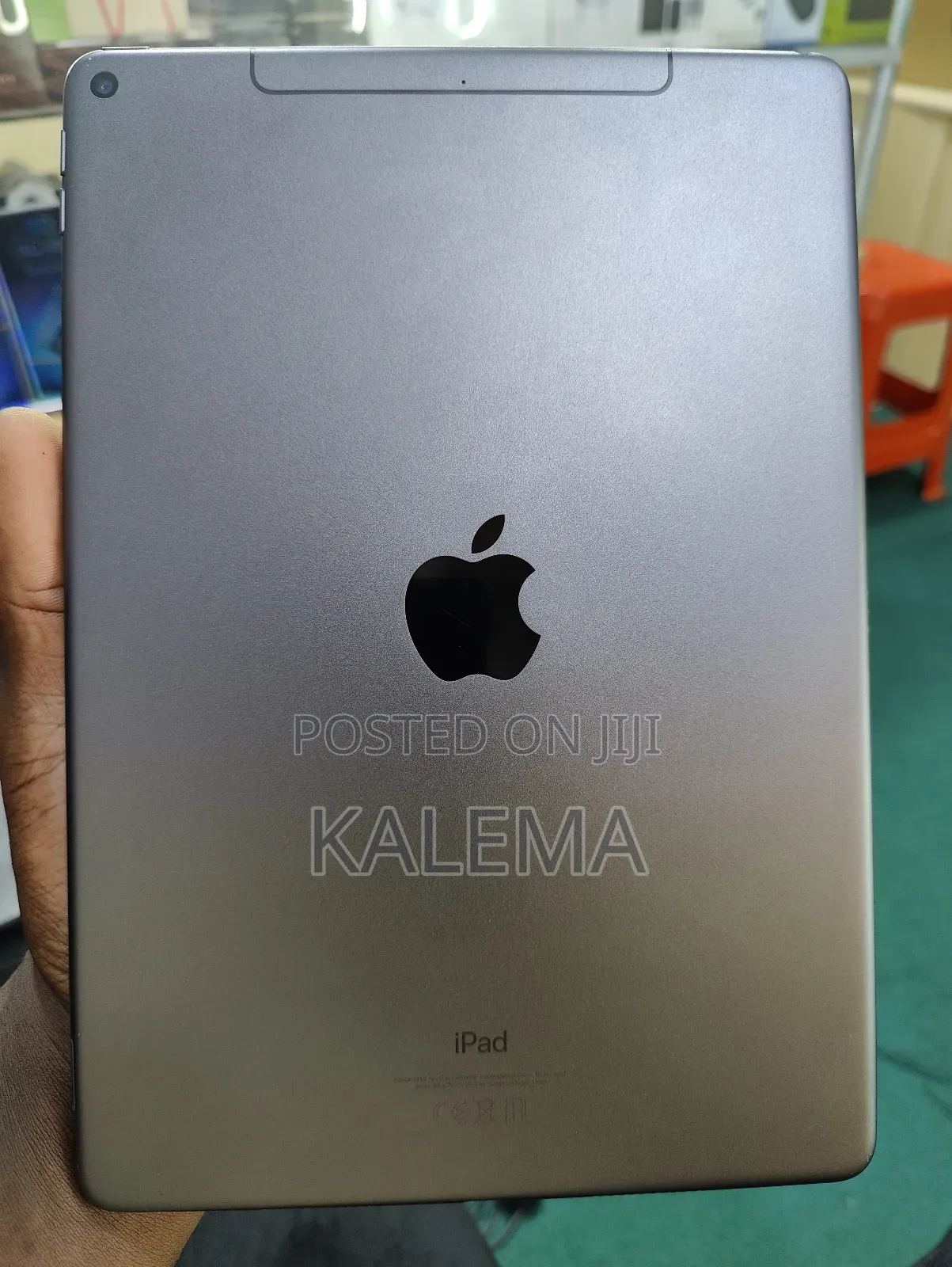 Apple iPad 3 Wi-Fi + Cellular 64 GB Gray