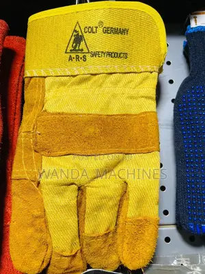 Heavy Duty Safety Gloves Germany