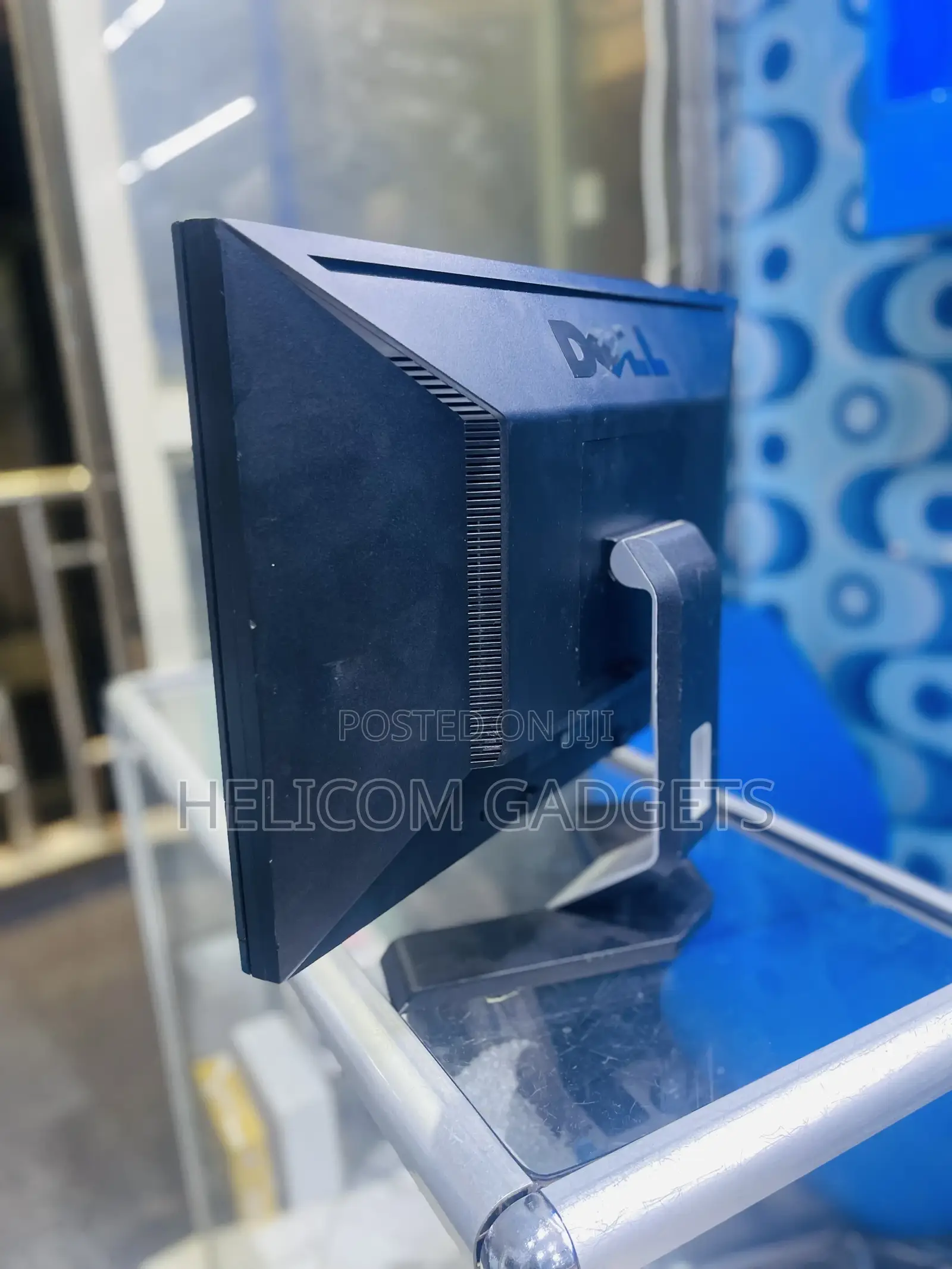 DELL MONITOR 19 Inches