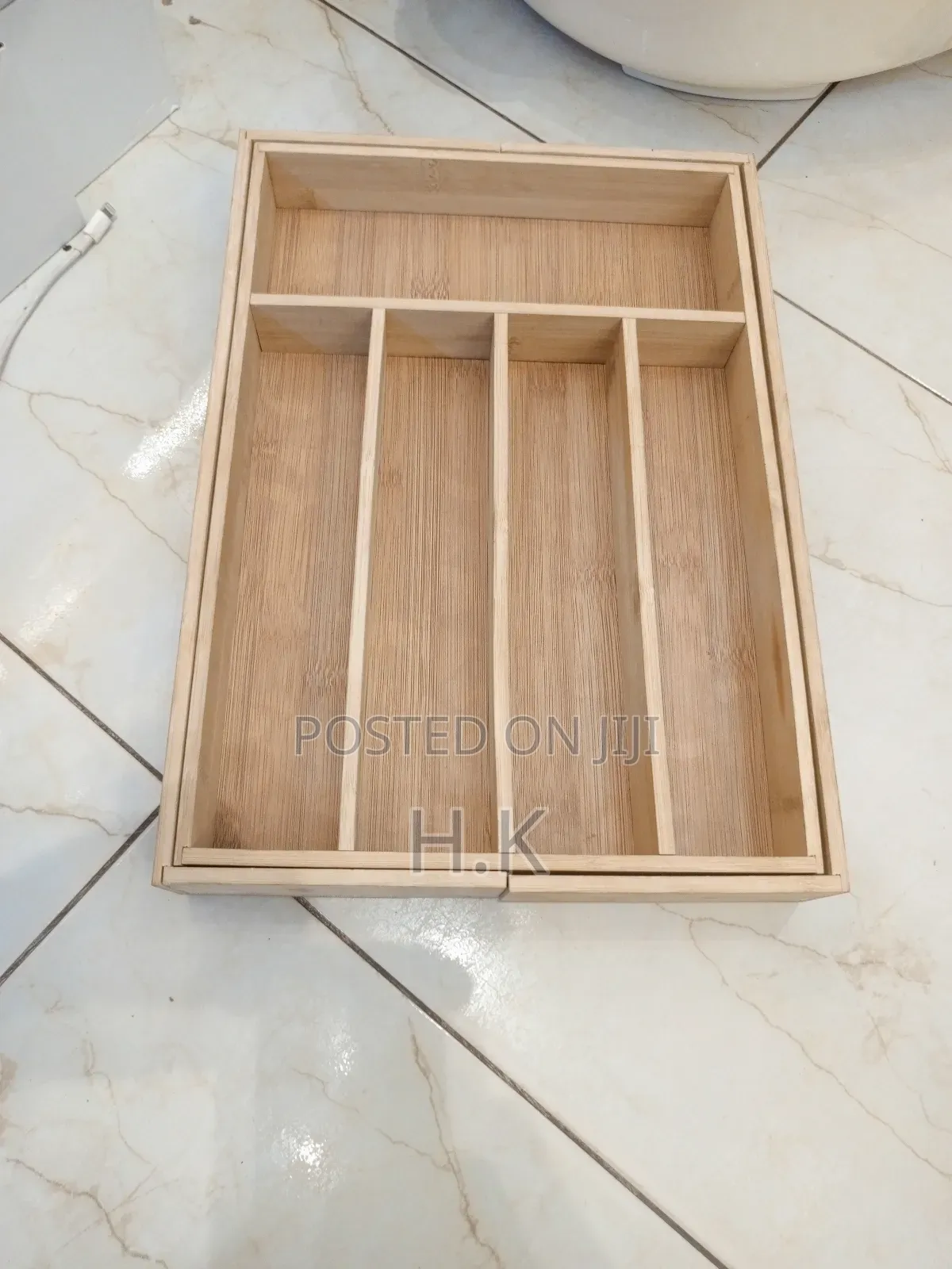 Bamboo Expandable Cutlery Tray.