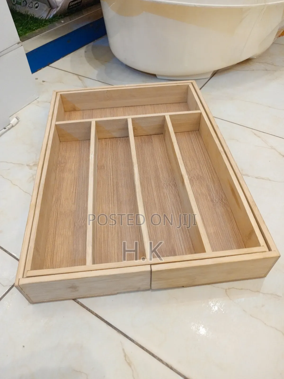 Bamboo Expandable Cutlery Tray.