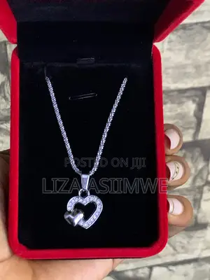 Double Heart Solitaire Lady’S Necklaces